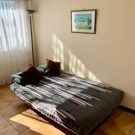 Studio A 50m De La Mer, Belle Terrasse Plein Sud * Saint-Raphael (Var)